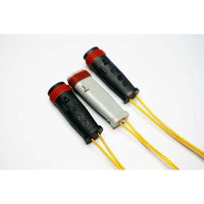 2007-2014 Modellen Duitse autobremspad sensor OE 2205401517 Optimale functionaliteit